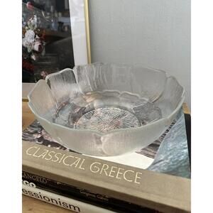 Vintage Arcoror Fleur Clear Textured Tempered Glass Serving Bowl Floral Design